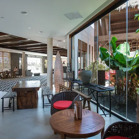 Pierre & Fuerteventura Origomare 라하레스